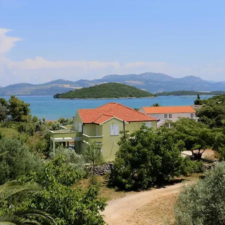 Apartments By The Sea Drace, Peljesac - 10211 *