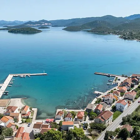 Apartment Apartments By The Sea Drace, Peljesac - 10211 *