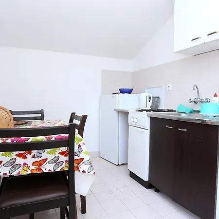 Apartments By The Sea Drace, Peljesac - 10211 *
