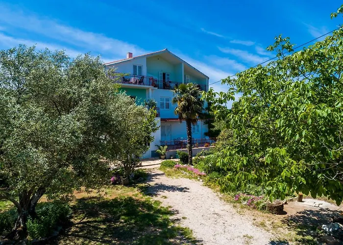Apartments By The Sea Drace, Peljesac - 10211 *
