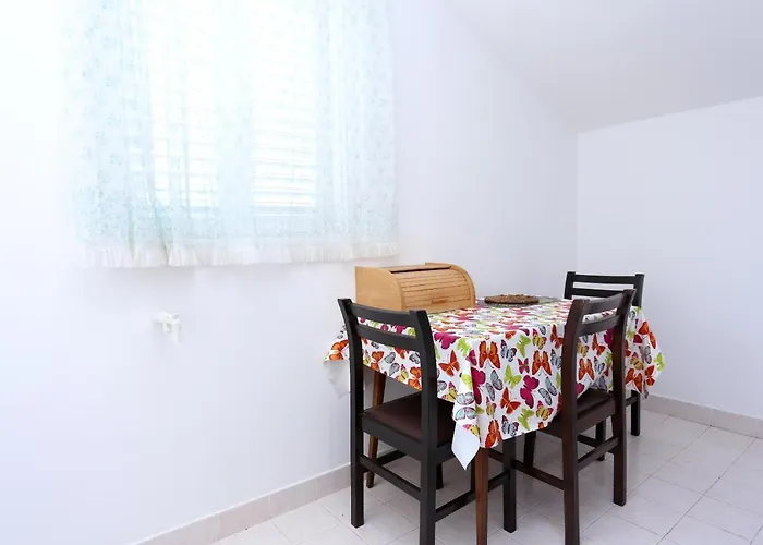 Apartments By The Sea Drace, Peljesac - 10211 *