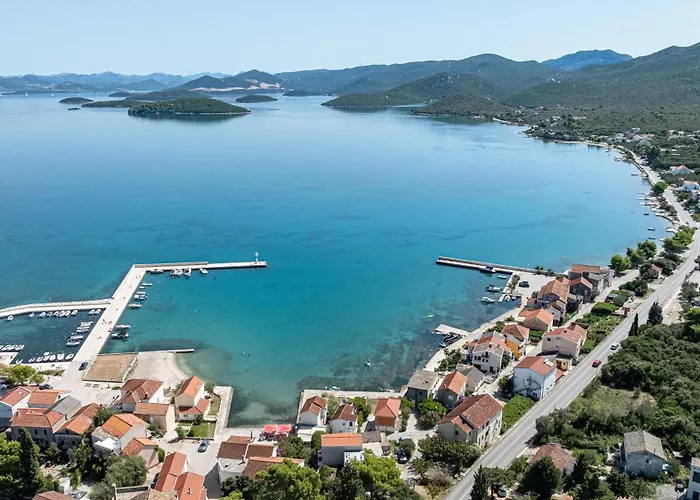 Apartment Apartments By The Sea Drace, Peljesac - 10211 *
